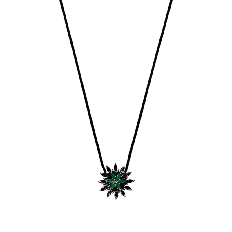 CHOKER DE COURO COM FLOR DE CRISOPRÁSIO E ONIX