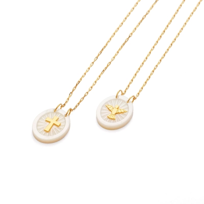 COLAR ESCAPULÁRIO ESPÍRITO SANTO EM OURO 18K COM MADREPÉROLA 60CM